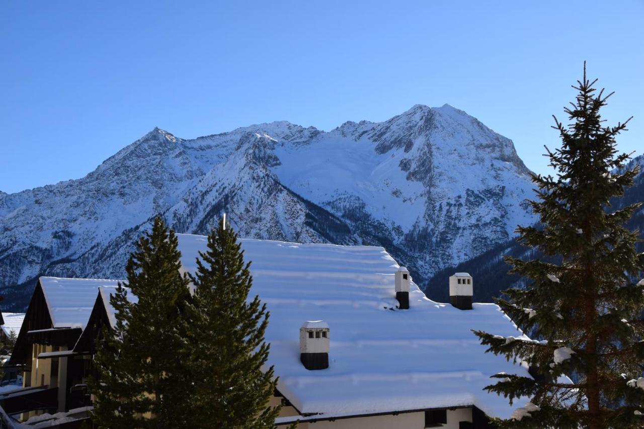 Grange Hike & Ski Sestriere Apartments Kültér fotó