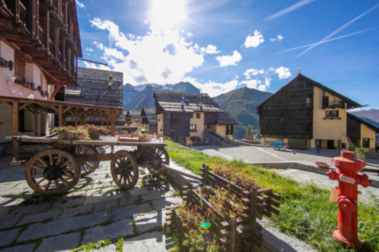 Grange Hike & Ski Sestriere Apartments Kültér fotó