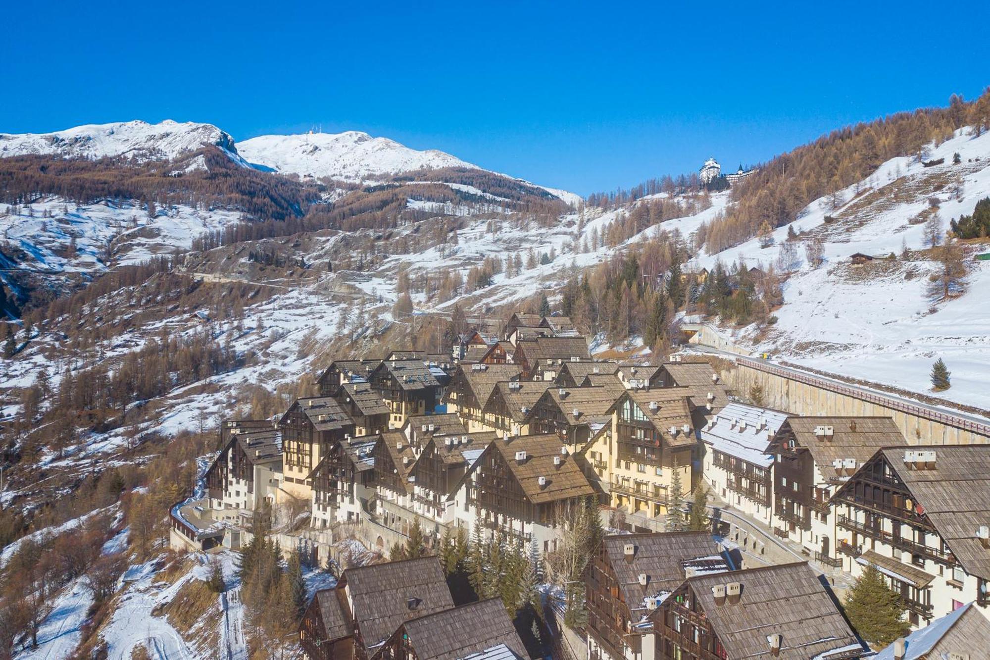 Grange Hike & Ski Sestriere Apartments Kültér fotó
